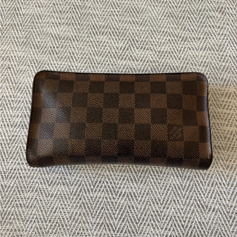 Brown Checker Pattern Zip Wallet